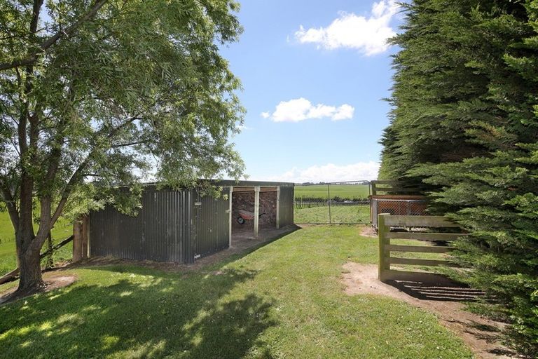 Photo of property in 225 Makara Road, Halcombe, Feilding, 4779