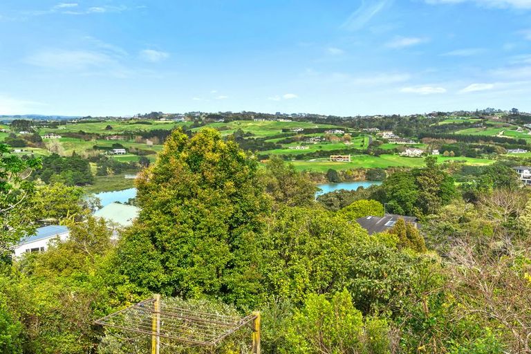 Photo of property in 163 Sandspit Road, Shelly Park, Auckland, 2014