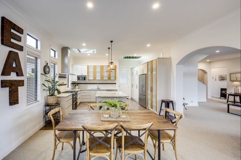 Photo of property in 15 Hunter Drive, Awatoto, Napier, 4110