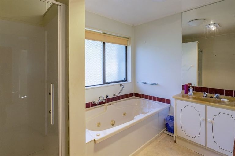 Photo of property in 99 Norfolk Crescent, Otaki Beach, Otaki, 5512