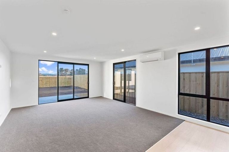 Photo of property in 39 Mehrtens Crescent, Woodend, 7691