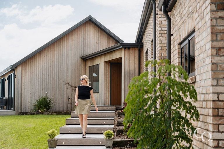 Photo of property in 42 Te Auhi Way, Welcome Bay, Tauranga, 3112