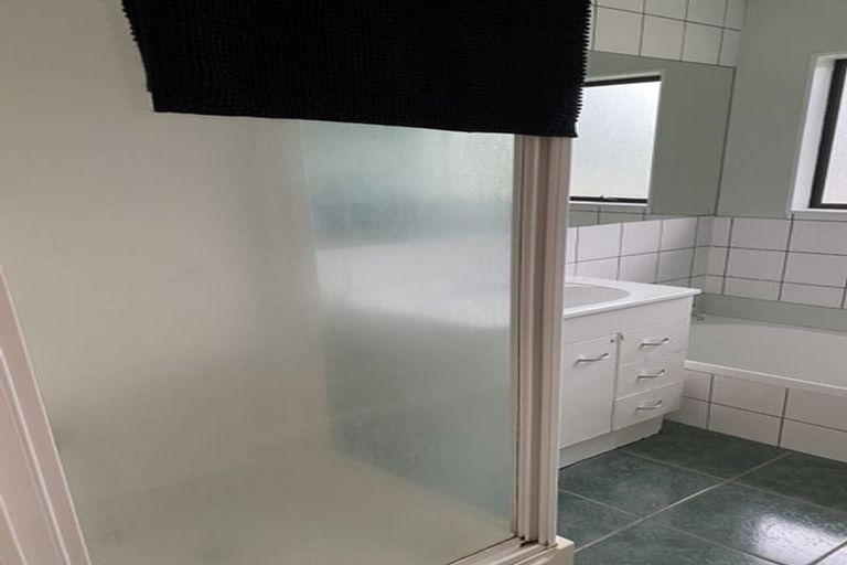 Photo of property in 15 South Avenue, Kaukapakapa, 0871