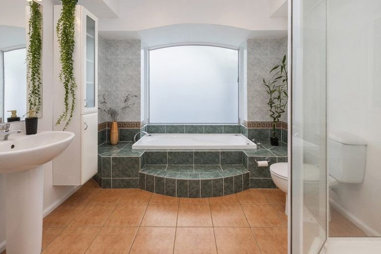 Photo of property in 46 Appleby Crescent, Burnside, Christchurch, 8053