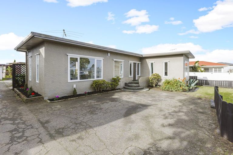 Photo of property in 1/40 Churchill Avenue, Manurewa, Auckland, 2102