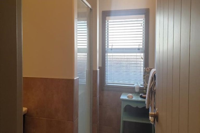 Photo of property in 23 Putaka Place, Papamoa Beach, Papamoa, 3118