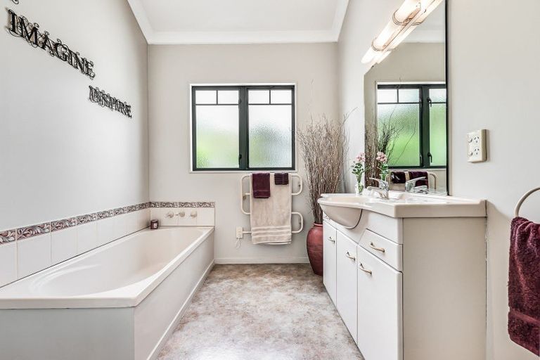 Photo of property in 11 Appleton Lane, Eureka, Hamilton, 3287