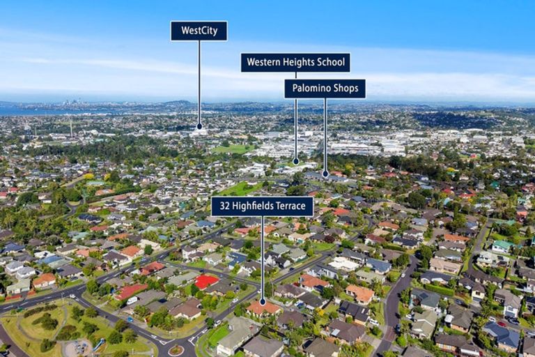 Photo of property in 32 Highfields Terrace, Henderson, Auckland, 0612