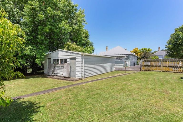 Photo of property in 87 Quadrant Road, Onehunga, Auckland, 1061