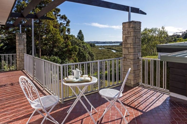 Photo of property in 20 Rapallo Place, Farm Cove, Auckland, 2012