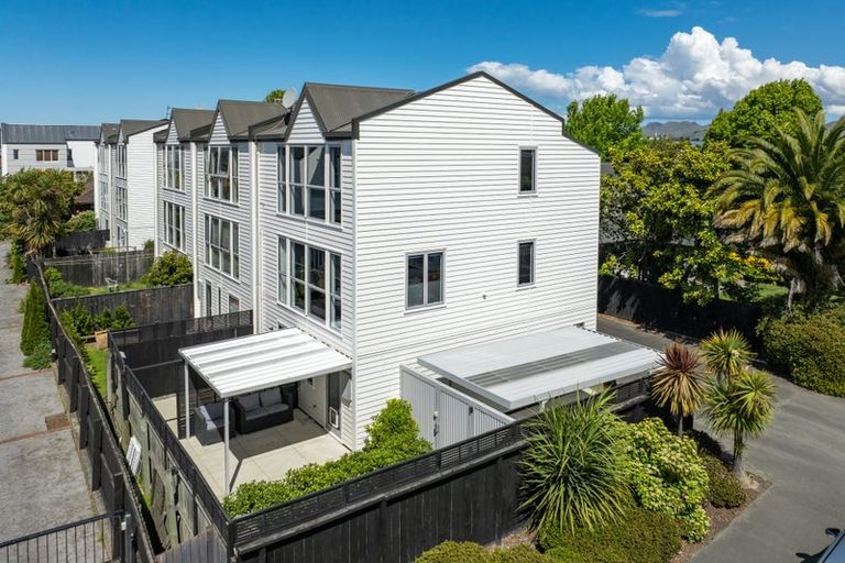 Photo of property in 1/86 Springfield Road, St Albans, Christchurch, 8014