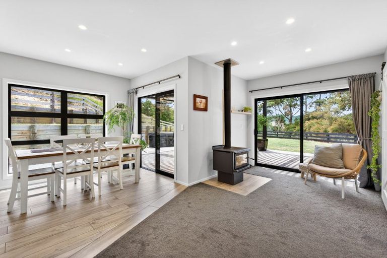 Photo of property in 86 Seafield Road, Eskdale, Napier, 4182