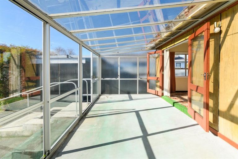 Photo of property in 27 Lower High Street, Marton, 4710