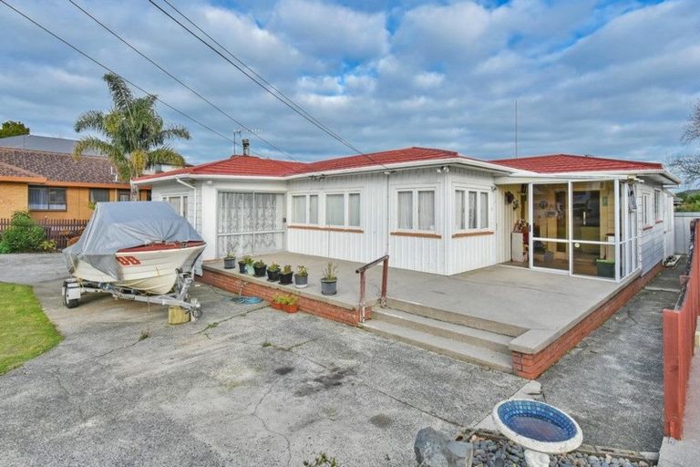 Photo of property in 9 Menary Street, Papakura, 2110
