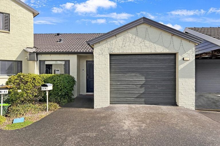 Photo of property in 5/18 Alicante Avenue, Hillpark, Auckland, 2102
