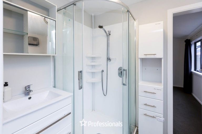 Photo of property in 79 Ward Street, Wallaceville, Upper Hutt, 5018