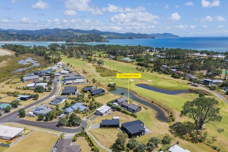 Photo of property in 107 Benjamin Place, Matarangi, Whitianga, 3592