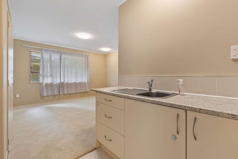 Photo of property in 21 Victory Street, Welcome Bay, Tauranga, 3112