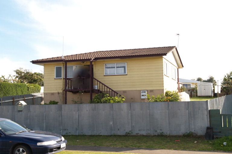 Photo of property in 66 Archboyd Avenue, Mangere East, Auckland, 2024