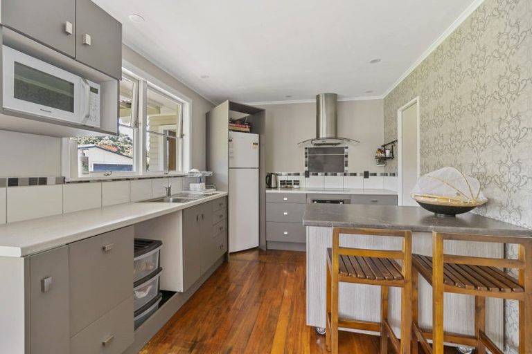 Photo of property in 4 Wera Street, Hawera, 4610