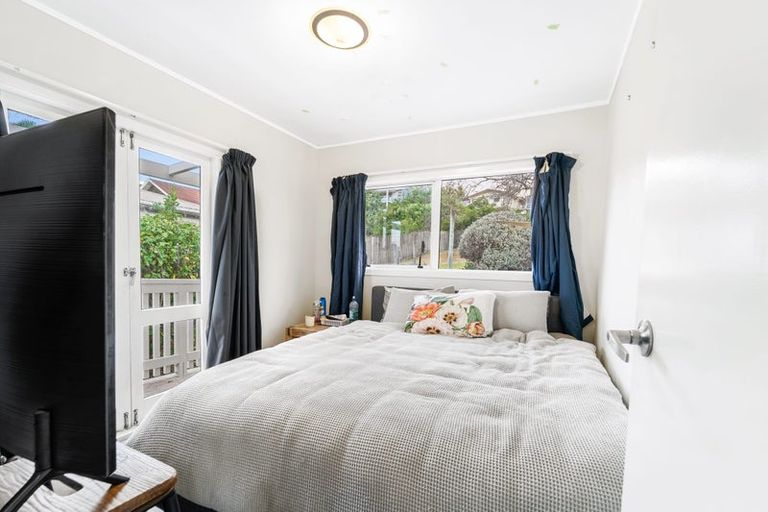 Photo of property in 56 Beulah Avenue, Rothesay Bay, Auckland, 0630