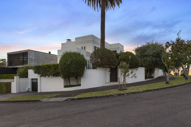 Photo of property in 3 Crescent Road, Parnell, Auckland, 1052
