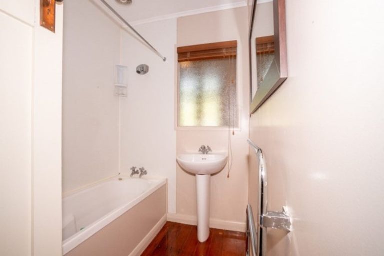 Photo of property in 20 South Street, West End, Palmerston North, 4410