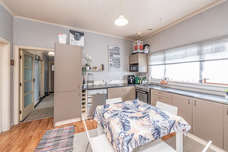 Photo of property in 51 Bamber Street, Castlecliff, Whanganui, 4501