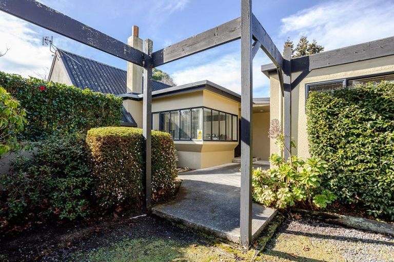 Photo of property in 97 Adelaide Road, Dannevirke, 4930