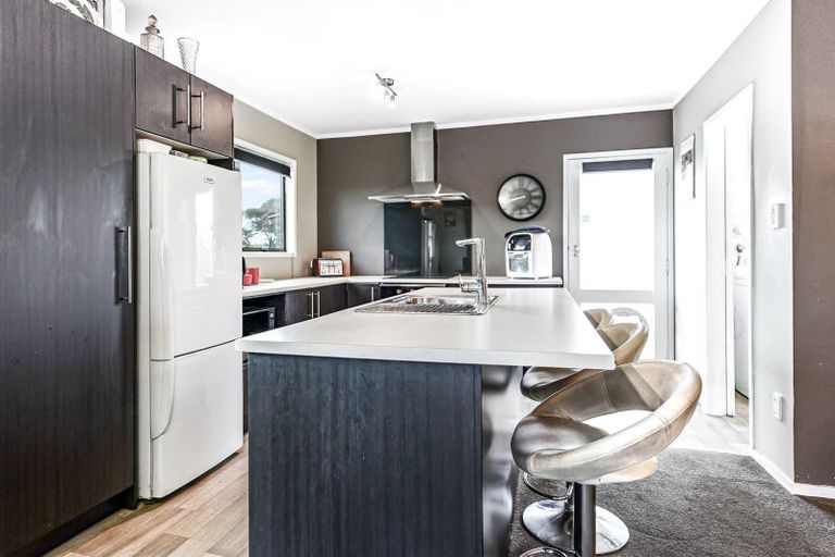 Photo of property in 3 Jasmine Avenue, Dinsdale, Hamilton, 3204