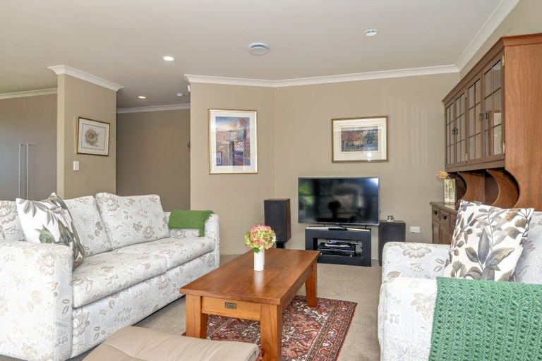 Photo of property in 10 Walnut Grove, Whakatane, 3120