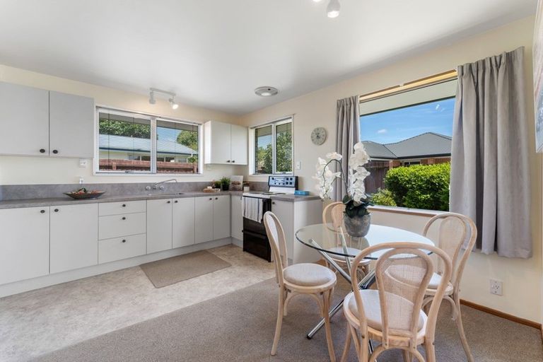 Photo of property in 1/5a Purakanui Place, Northwood, Christchurch, 8051