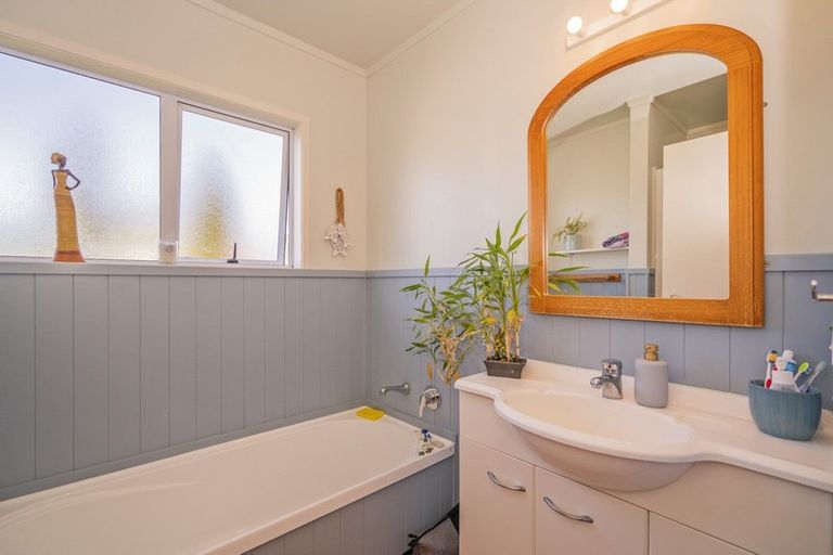 Photo of property in 29 Springbok Avenue, Whitianga, 3510