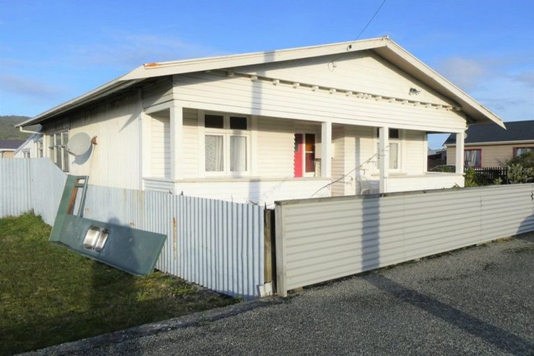 Photo of property in 49 Blake Street, Blaketown, Greymouth, 7805