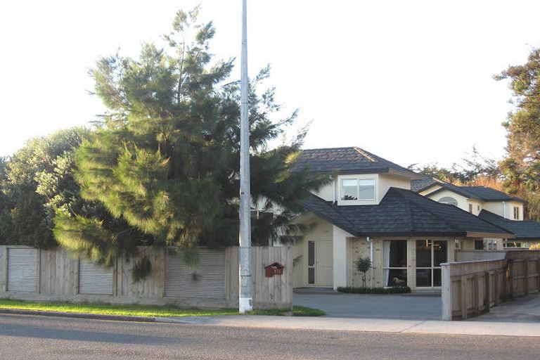 Photo of property in 171 Raumati Road, Raumati Beach, Paraparaumu, 5032