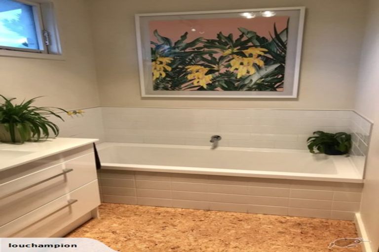 Photo of property in 35 Roberta Drive, Somerfield, Christchurch, 8024