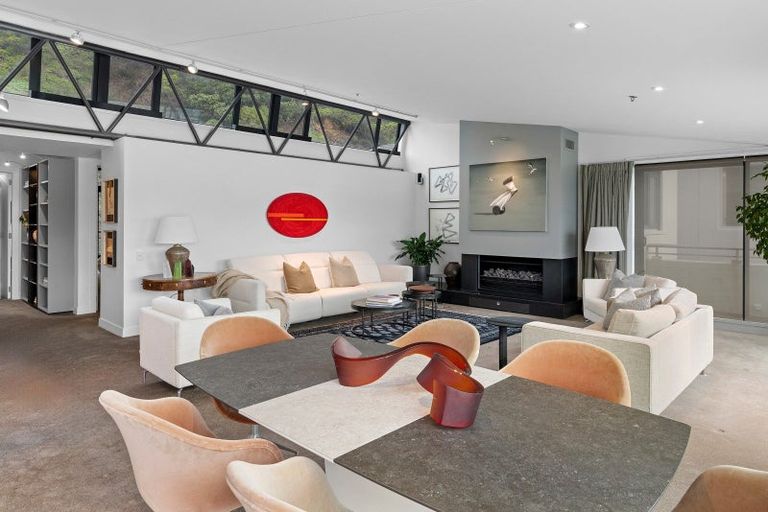 Photo of property in Bay Point Apartments, 6b/172 Oriental Parade, Oriental Bay, Wellington, 6011