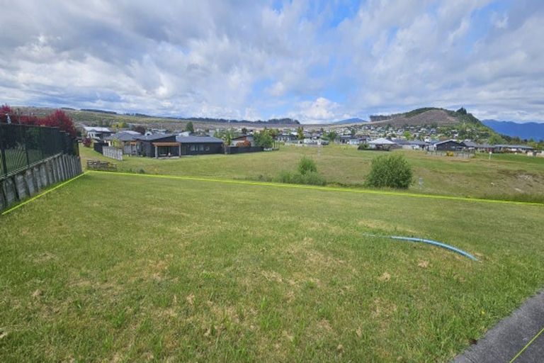 Photo of property in 34 John Norrie Place, Motuoapa, 3382