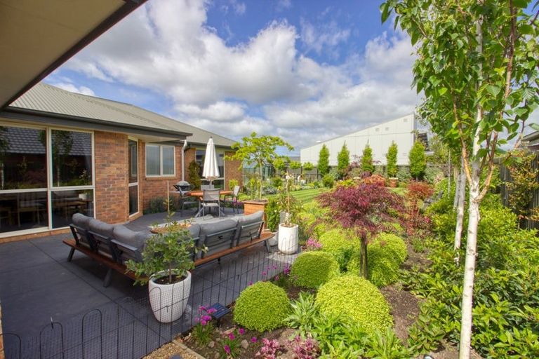 Photo of property in 11 Steane Place, Halswell, Christchurch, 8025