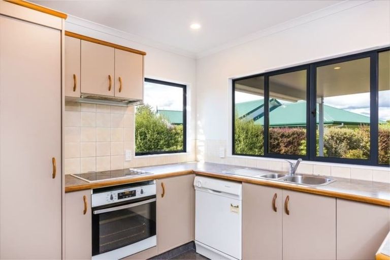 Photo of property in 7 Takawai Place, Nukuhau, Taupo, 3330