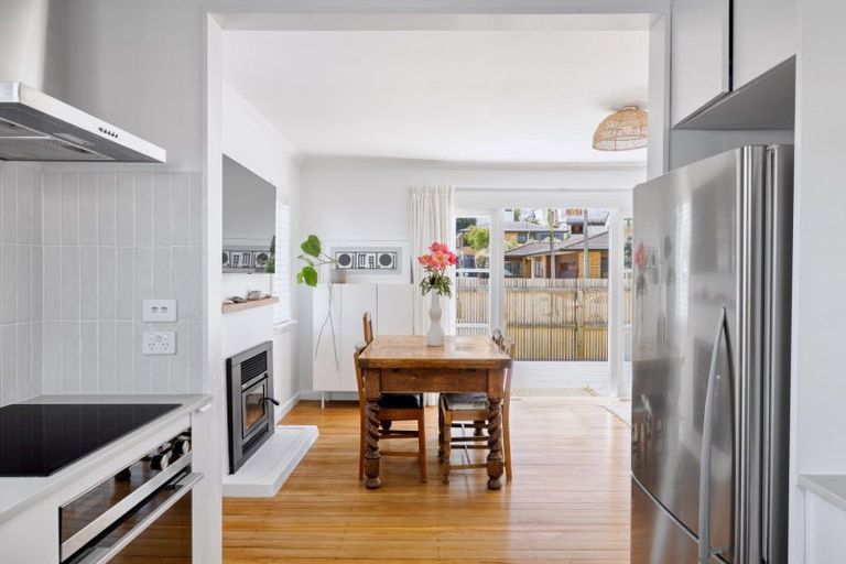 Photo of property in 4a Valley Road, Mount Maunganui, 3116