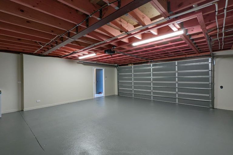 Photo of property in 44 Albatross Close, Whitby, Porirua, 5024