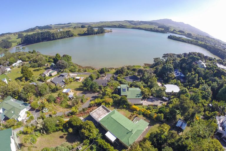 Photo of property in 23 Point Street, Raglan, 3225