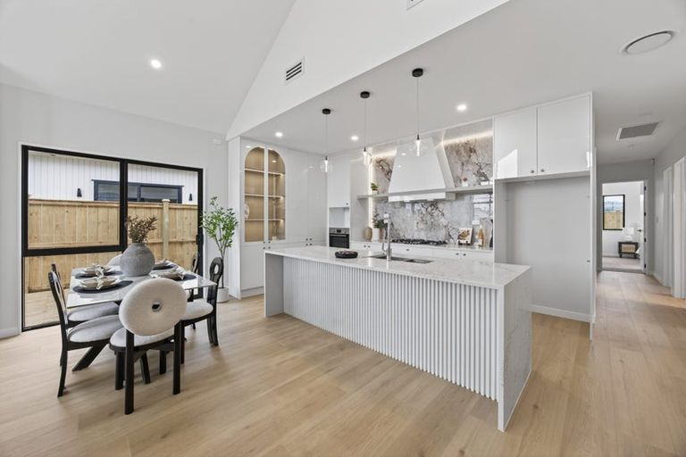 Photo of property in 12 Piko Road, Opaheke, 2113