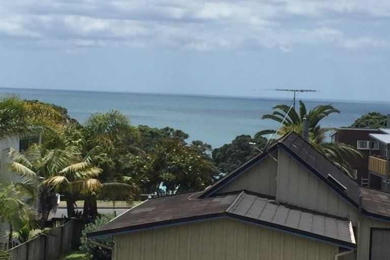 Photo of property in 22 Glenelg Road, Red Beach, 0932