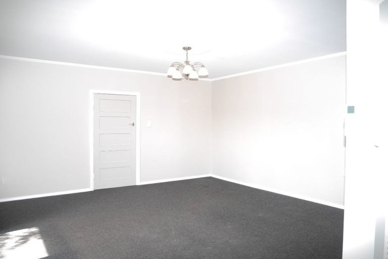 Photo of property in 1 Trig Hill Terrace, Waikanae Beach, Waikanae, 5036