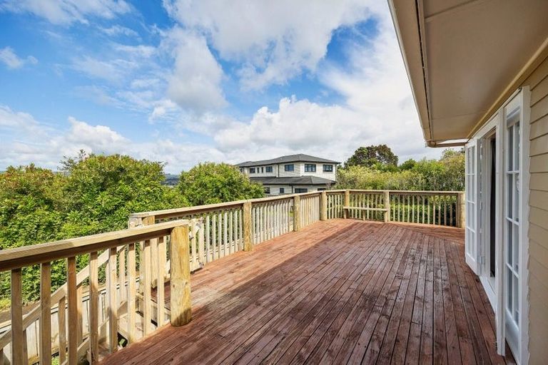 Photo of property in 21 Waitaki Street, Henderson, Auckland, 0612