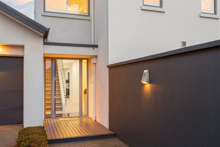 Photo of property in 45 Garreg Road, Bryndwr, Christchurch, 8052