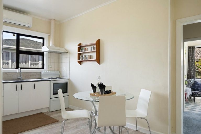 Photo of property in 117 Bartholomew Road, Levin, 5510