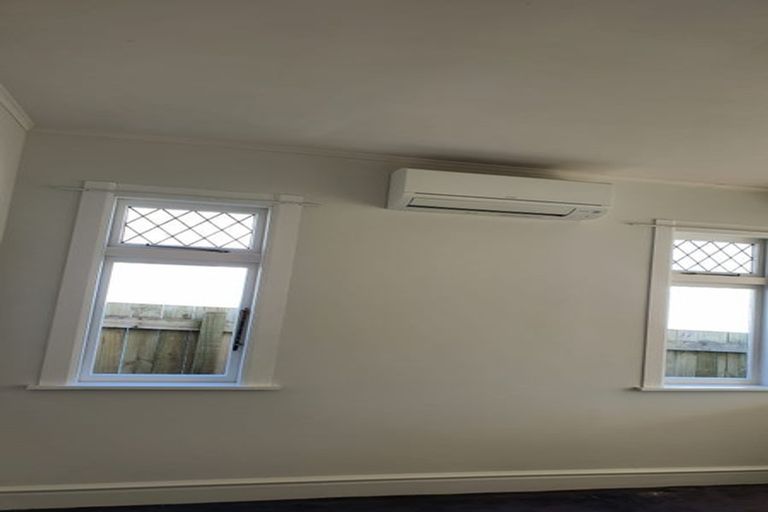 Photo of property in 41 Darlington Road, Miramar, Wellington, 6022